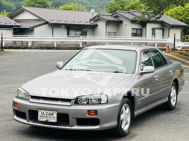 NISSAN SKYLINE