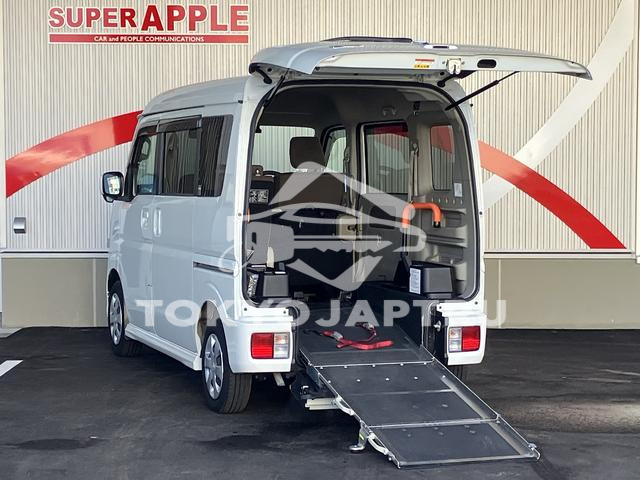 NISSAN NV100CLIPPER RIO