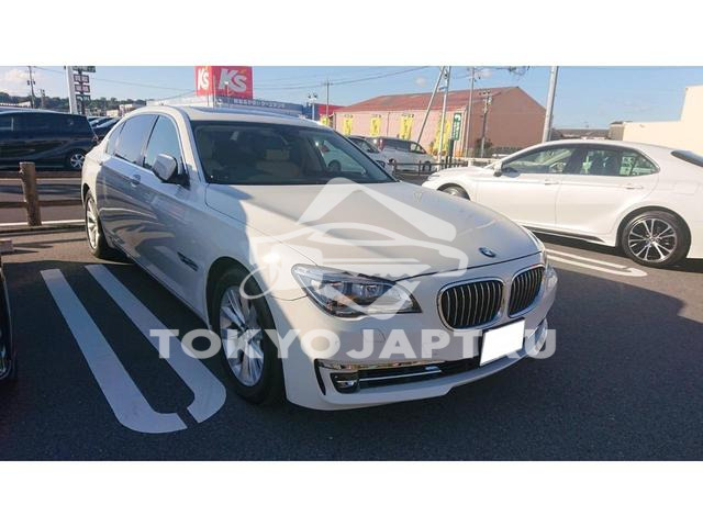 BMW 7 SERIES