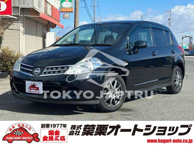 NISSAN TIIDA