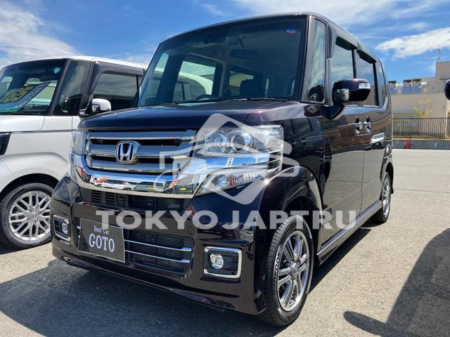 HONDA N-BOX CUSTOM
