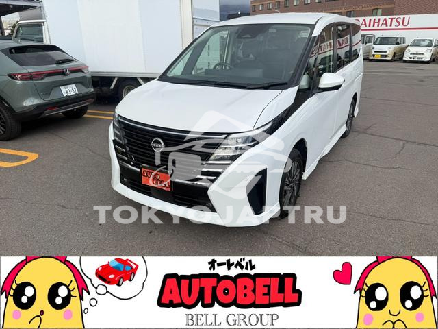 NISSAN SERENA