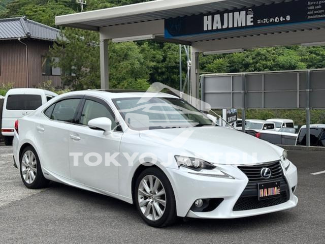 LEXUS IS