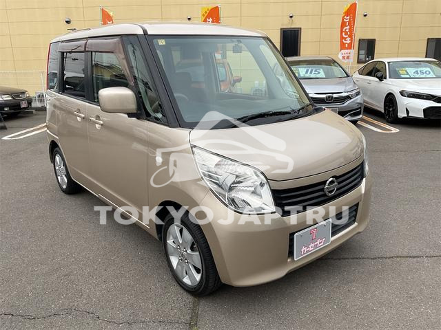 NISSAN ROOX