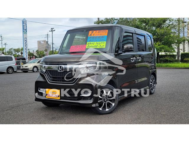 HONDA N-BOX CUSTOM
