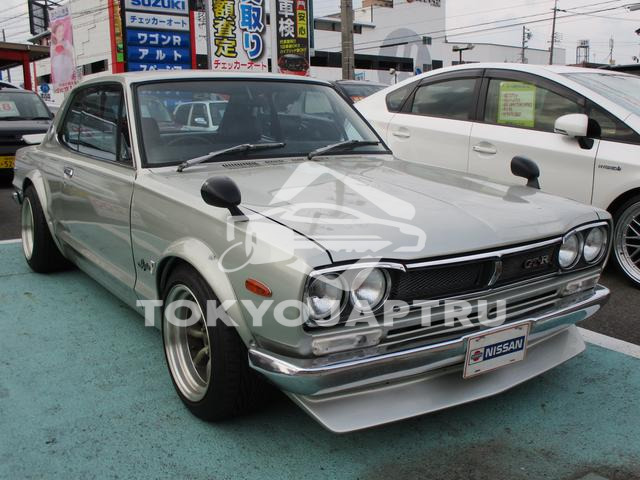 NISSAN SKYLINE
