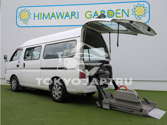 NISSAN CARAVAN BUS