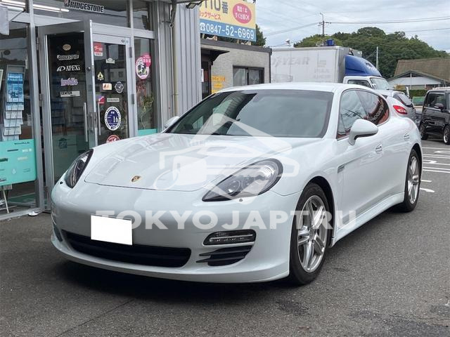 PORSCHE PANAMERA