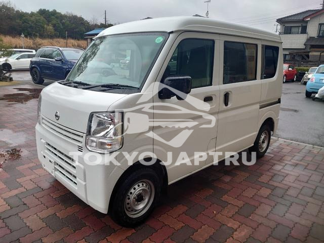 NISSAN NV100CLIPPER VAN