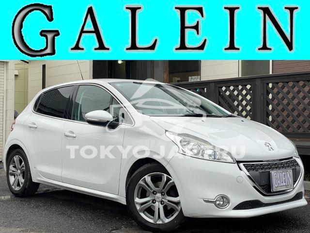PEUGEOT 208