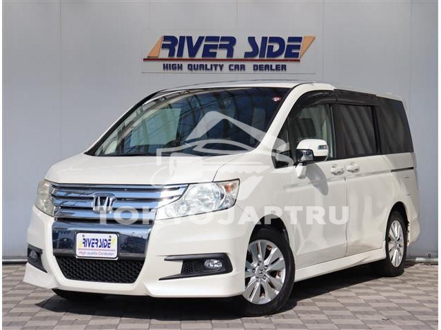 HONDA STEPWAGON SPADA