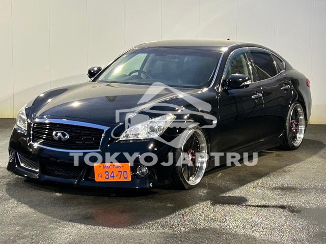 NISSAN FUGA