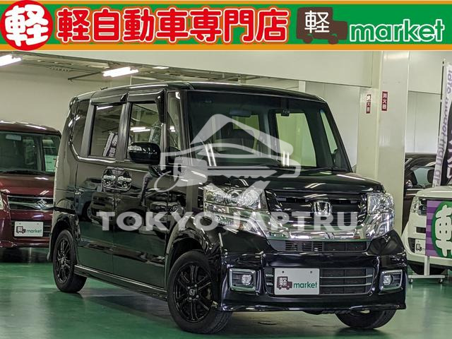 HONDA N-BOX CUSTOM