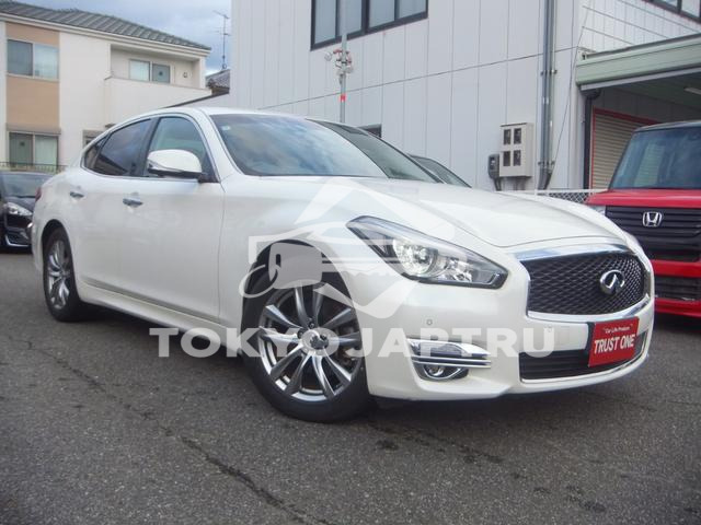 NISSAN FUGA