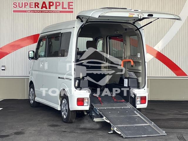 NISSAN NV100CLIPPER RIO