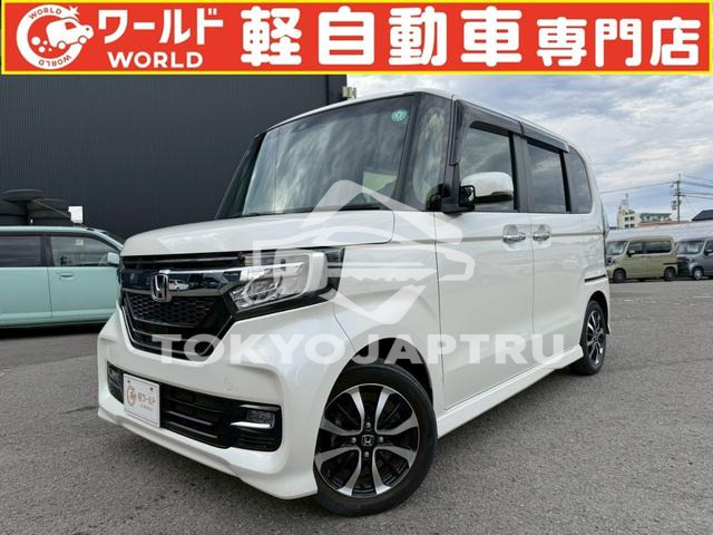 HONDA N-BOX CUSTOM