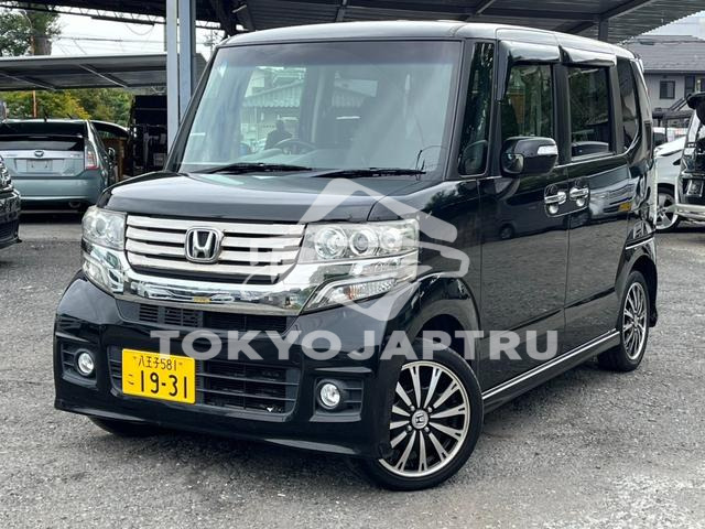 HONDA N-BOX CUSTOM