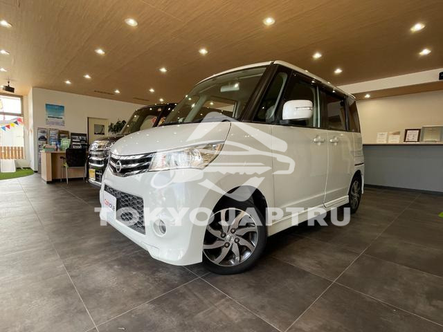 NISSAN ROOX