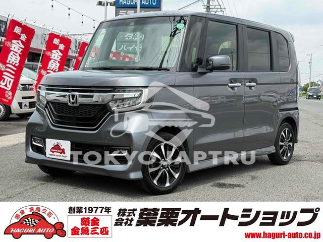 HONDA N-BOX CUSTOM