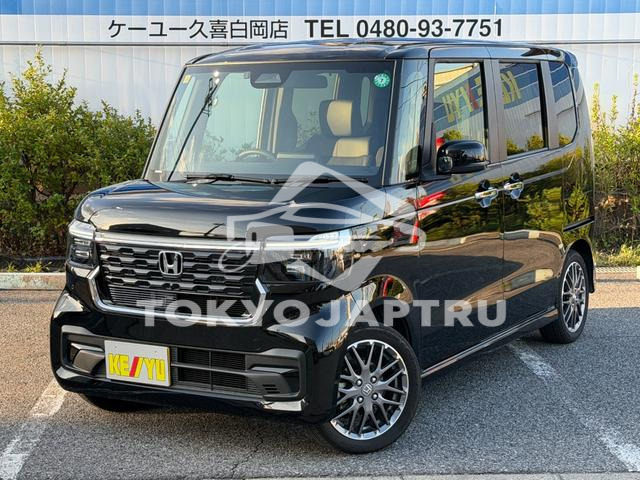HONDA N-BOX CUSTOM