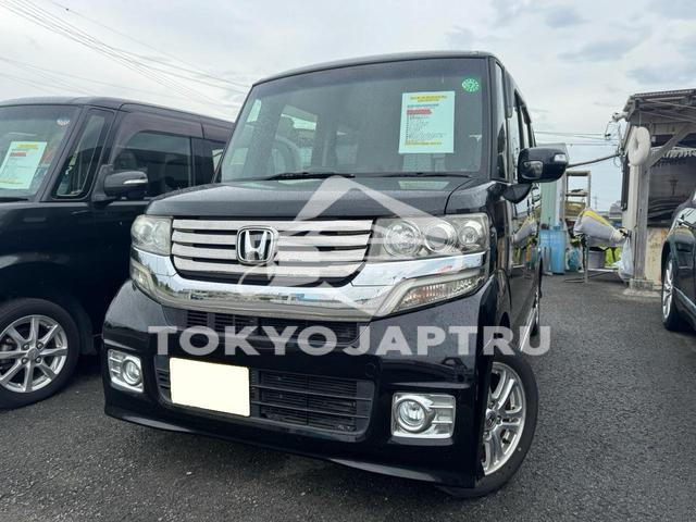 HONDA N-BOX CUSTOM