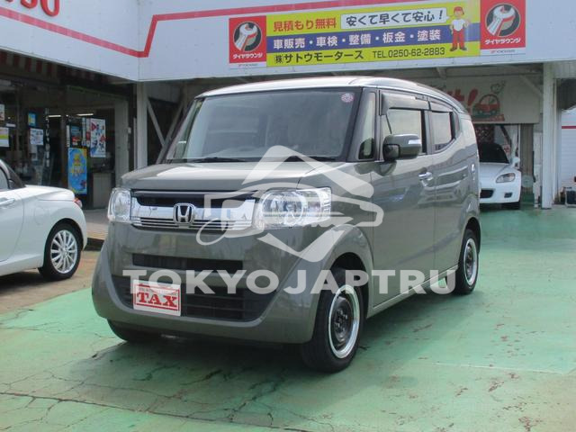 HONDA N-BOX SLASH