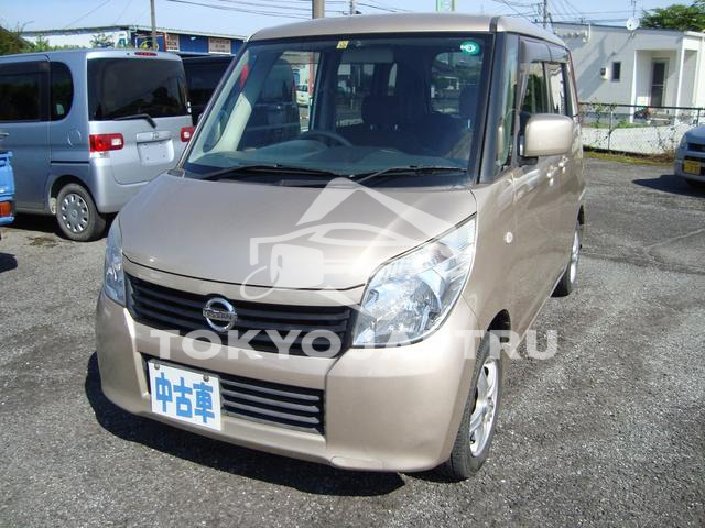 NISSAN ROOX