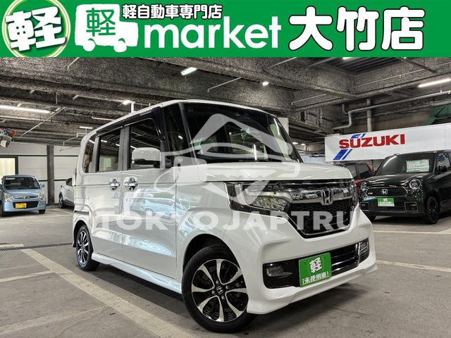 HONDA N-BOX CUSTOM