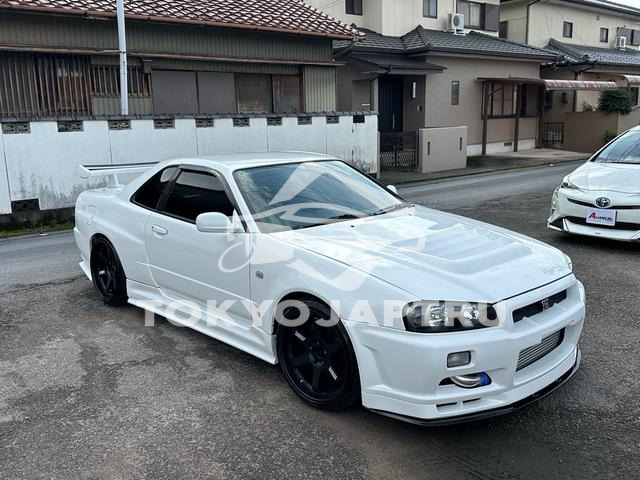 NISSAN SKYLINE
