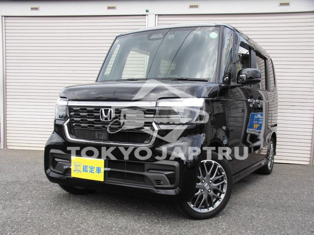 HONDA N-BOX CUSTOM