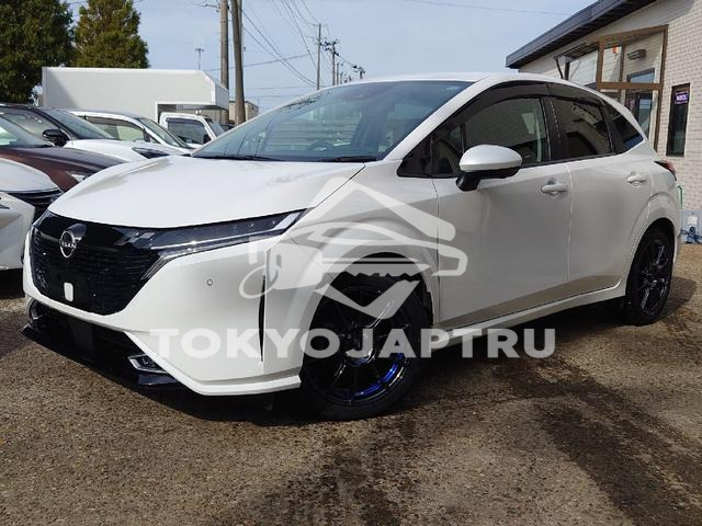NISSAN AURA