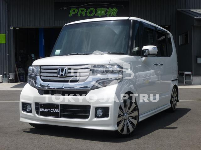 HONDA N-BOX CUSTOM