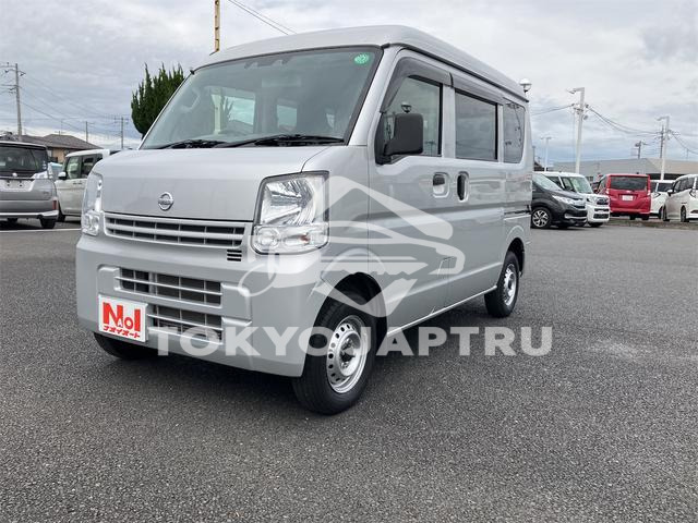 NISSAN NV100CLIPPER VAN