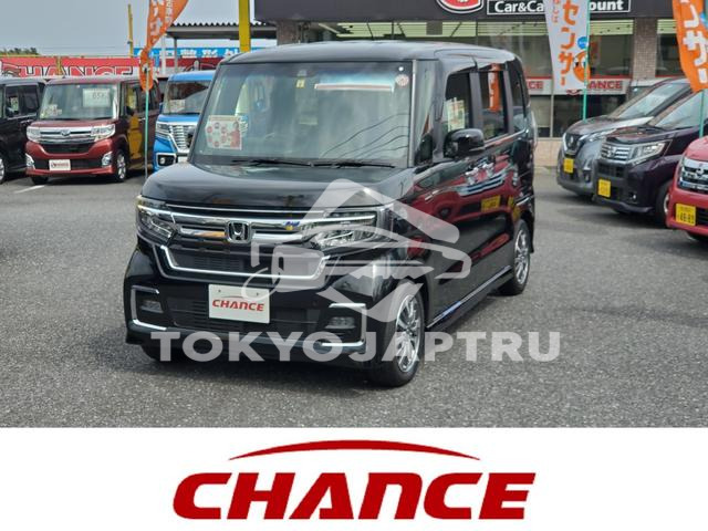 HONDA N-BOX CUSTOM