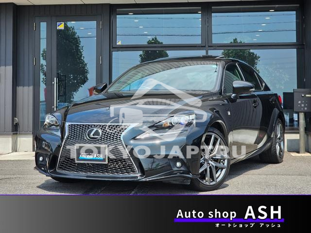 LEXUS IS