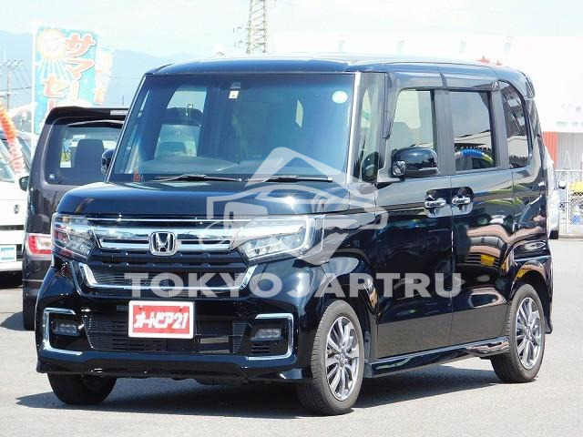 HONDA N-BOX CUSTOM