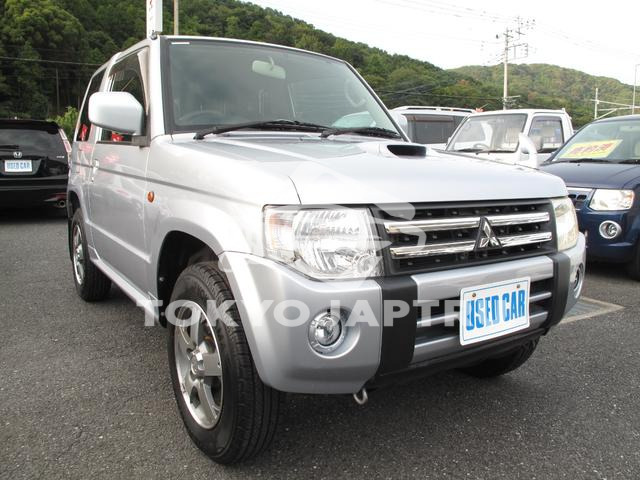MITSUBISHI PAJERO MINI