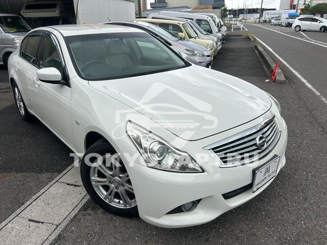 NISSAN SKYLINE