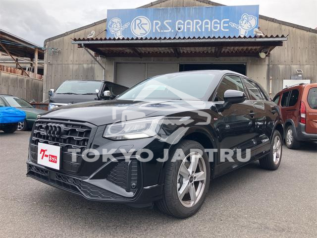 AUDI Q2