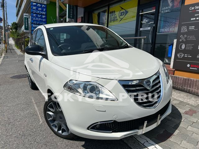 CHRYSLER CHRYSLER YPSILON