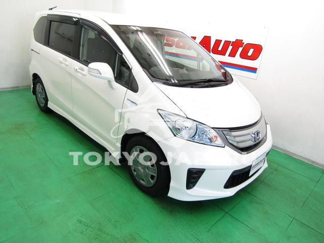 HONDA FREED HYBRID