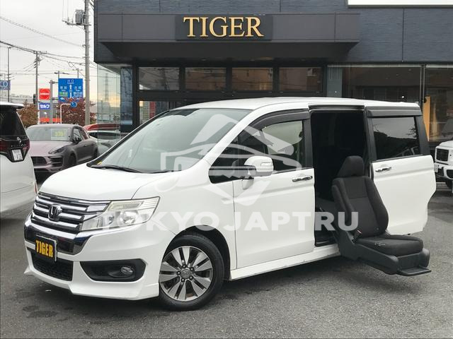 HONDA STEPWAGON SPADA