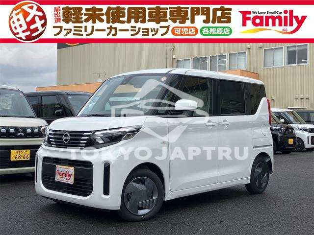 NISSAN ROOX