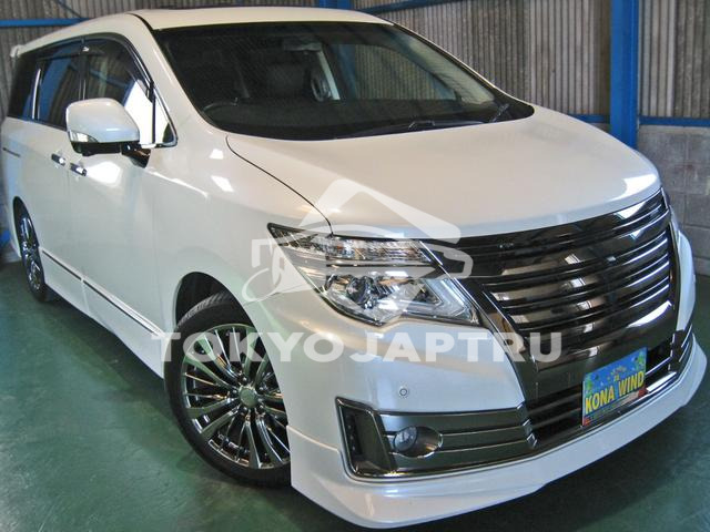 NISSAN ELGRAND