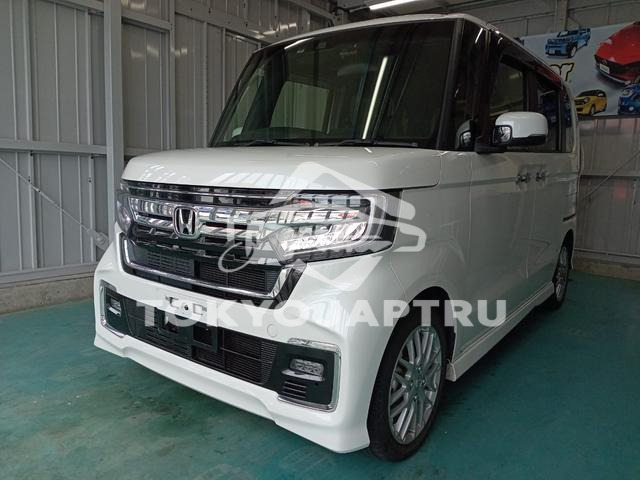 HONDA N-BOX CUSTOM