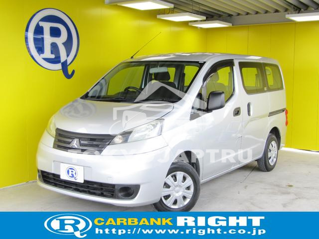 MITSUBISHI DELICA VAN
