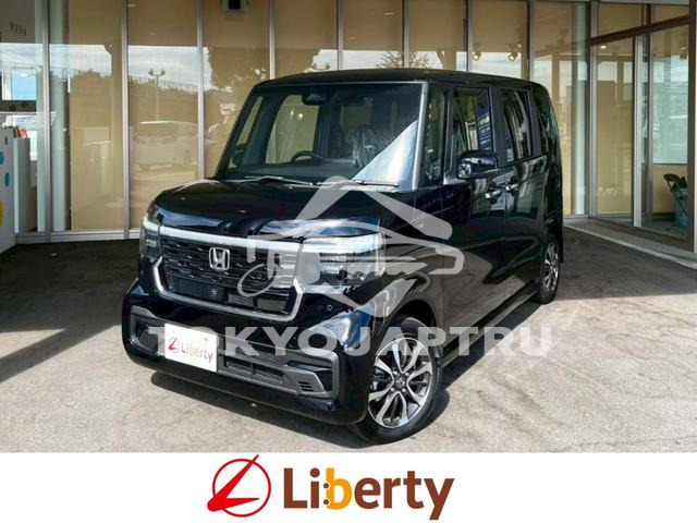 HONDA N-BOX CUSTOM