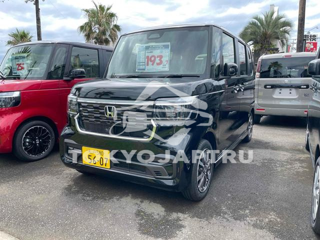 HONDA N-BOX CUSTOM