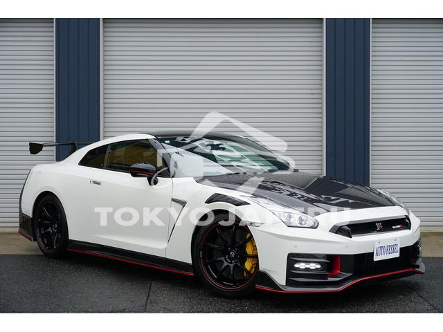 NISSAN GT-R