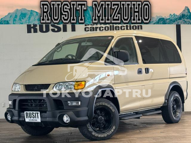 MITSUBISHI DELICA SPACE GEAR